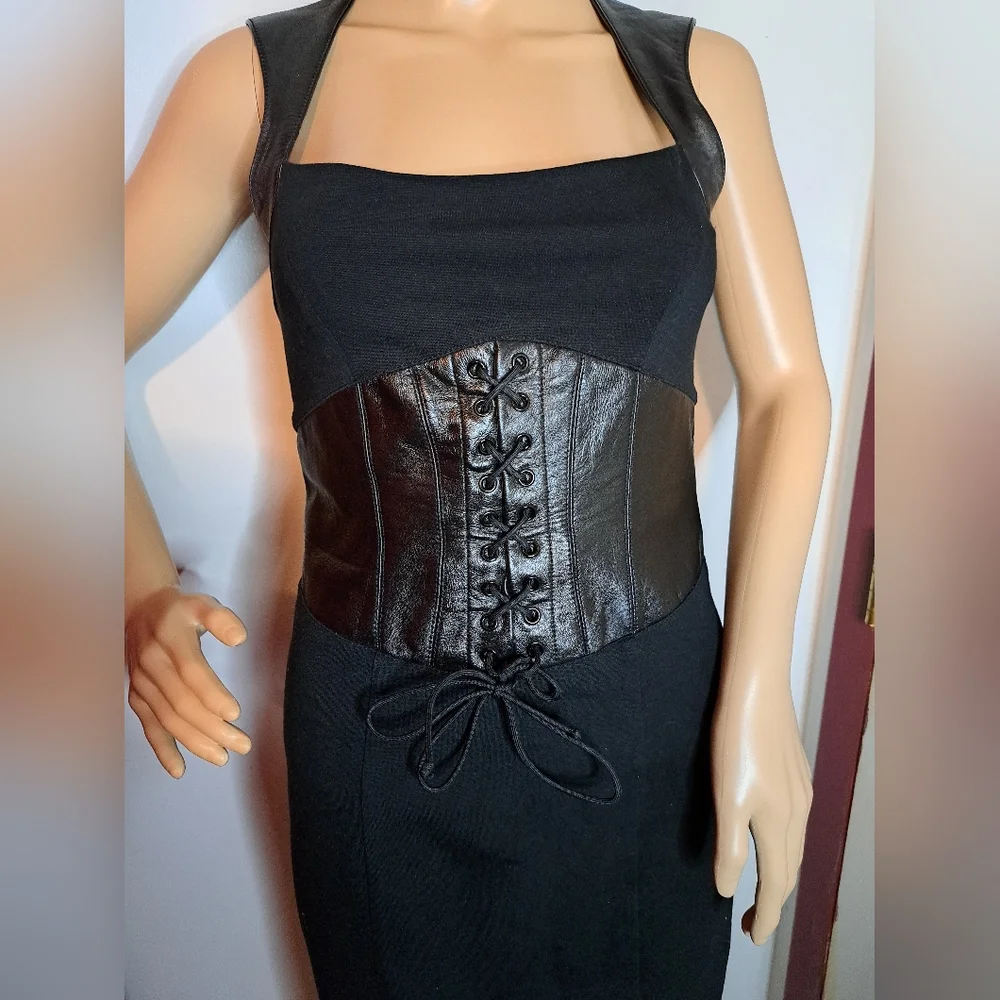 Bebe leathered dress - Picture 3 of 10